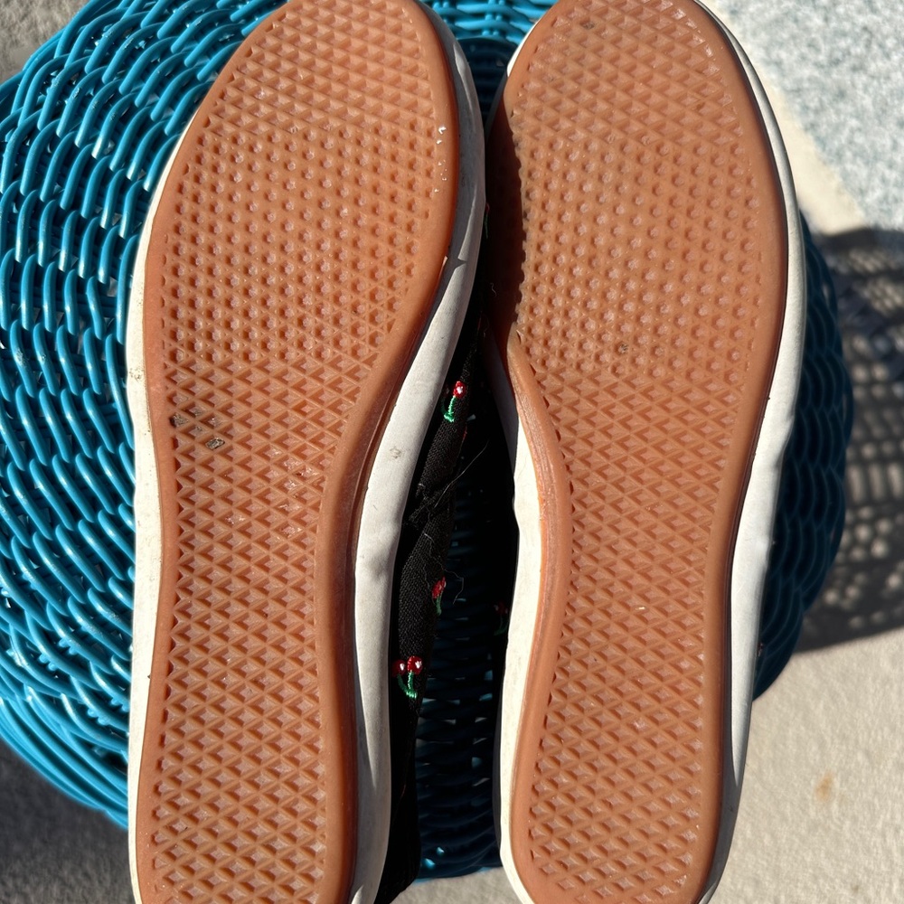 Vans Cherry Theme Black Slip On - Picture 8 of 8